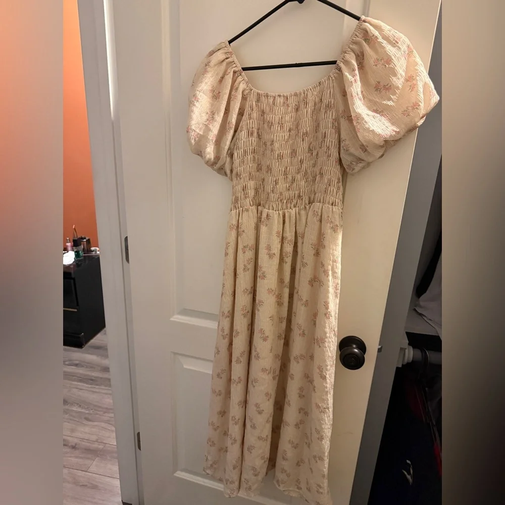 SHEIN Cream Floral Maxi Dress - Picture 4 of 5